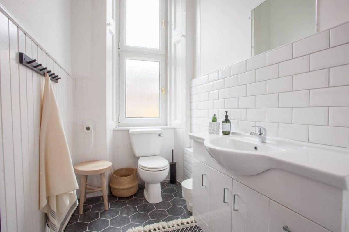 Stunning 2 Bed Property In Heart Of West End 글라스고 외부 사진